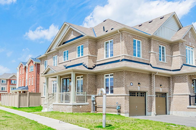 333 Robert Parkinson Dr, Brampton, L7A 4W5 | Image 2