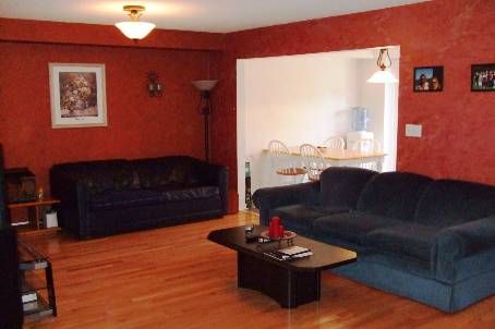 162 Panton Tr, Milton, L9T6K2 | Image 2