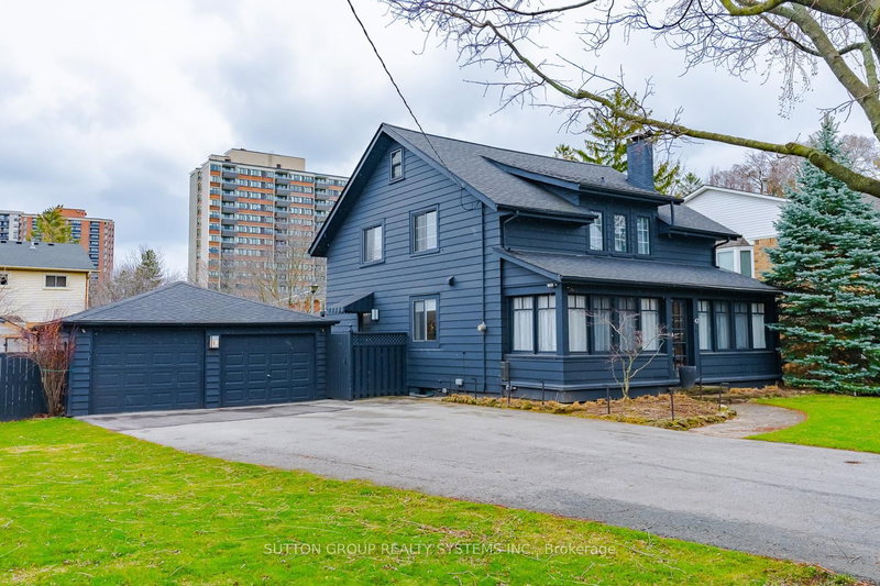 47 Nelson St, Oakville, L6L 3H5 | Image 3