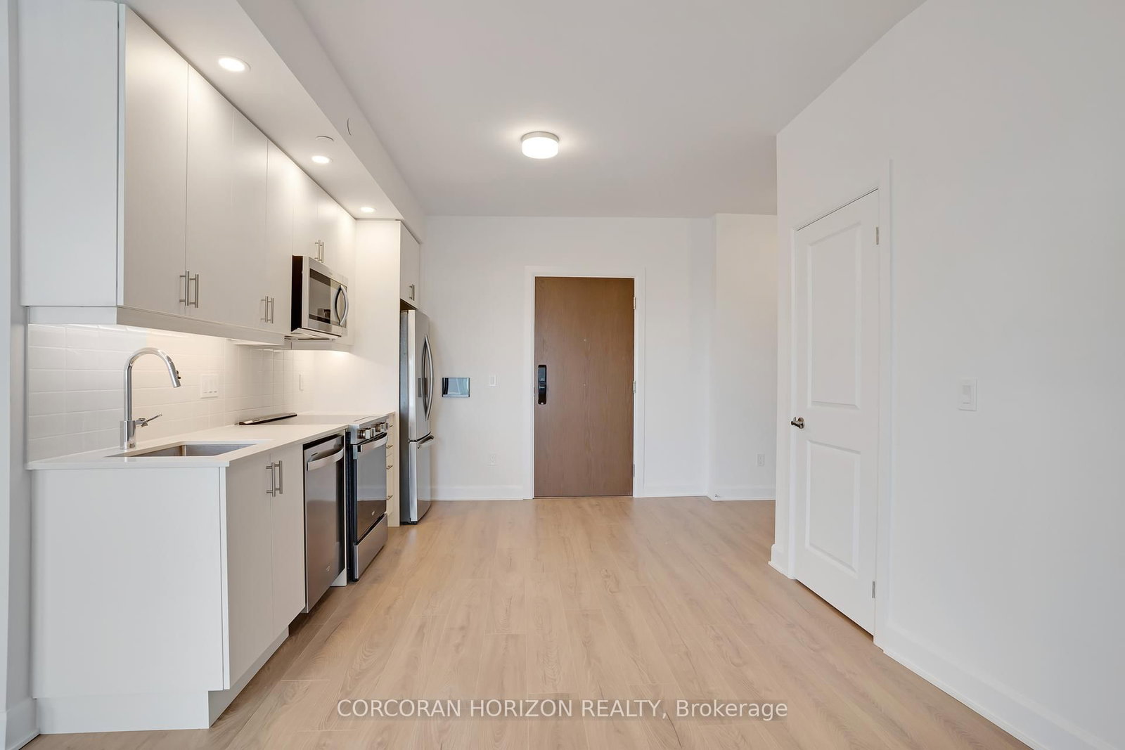 3240 William Coltson Avenue, Unit 601 - Photo 10