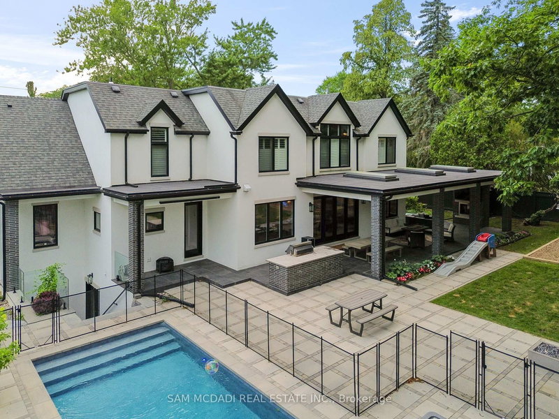 231 Wedgewood Dr, Oakville, L6J 4R6 | Image 3