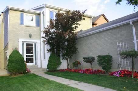 6 Nutmeg St, Brampton, L6S4A8 | Image 2