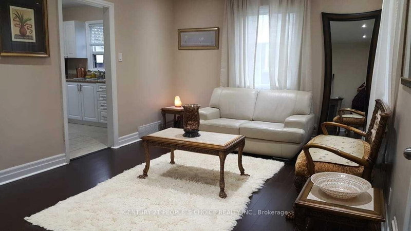 Upper - 186 Maurice Dr, Oakville, L6K 2W9 | Image 3