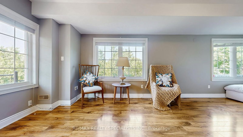 134 Rolling Hills Lane, Caledon, L7E 4E1 | Image 2