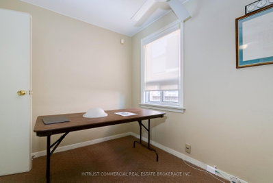 586 Browns Line — photo 5