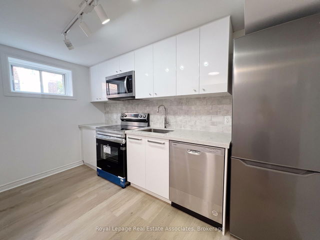Bsmt - 20 Silvercrest Avenue