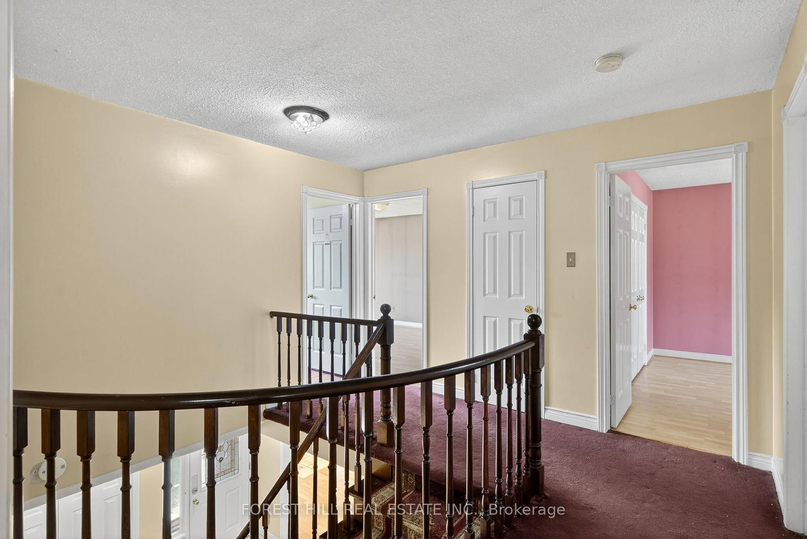 Detached House sold at 1345 Sir David Drive, Oakville, Ontario, L6J 6V5 - Clearview - MLS: W12325563