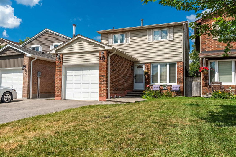 522 Roseheath Dr, Milton, L9T 4V6 | Image 2