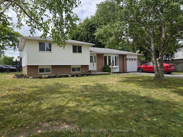 2 Grovetree Place