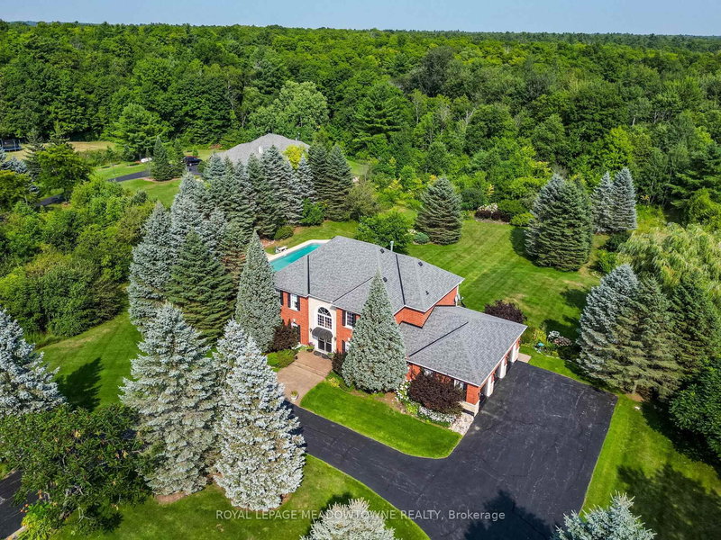 8 Deer Run Cres, Halton Hills, L7J 2L7 | Image 3