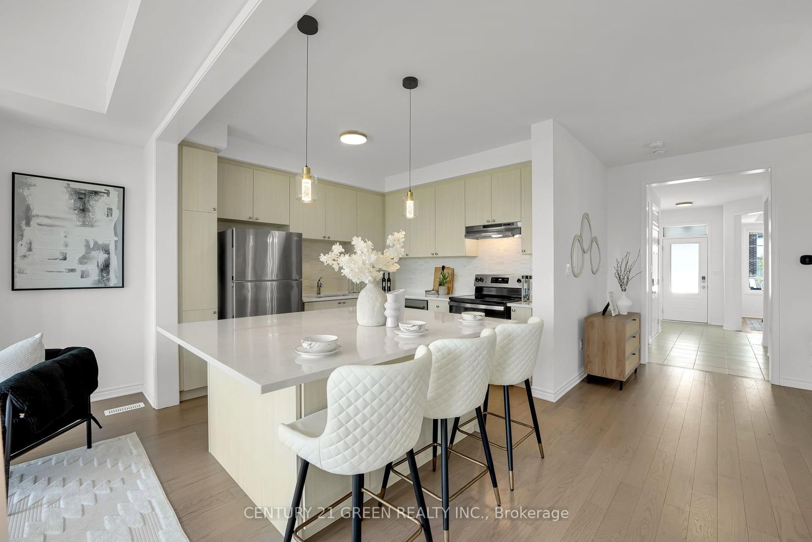 Listing Image 15