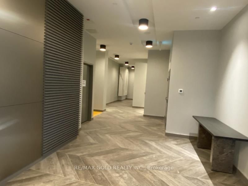 Room2