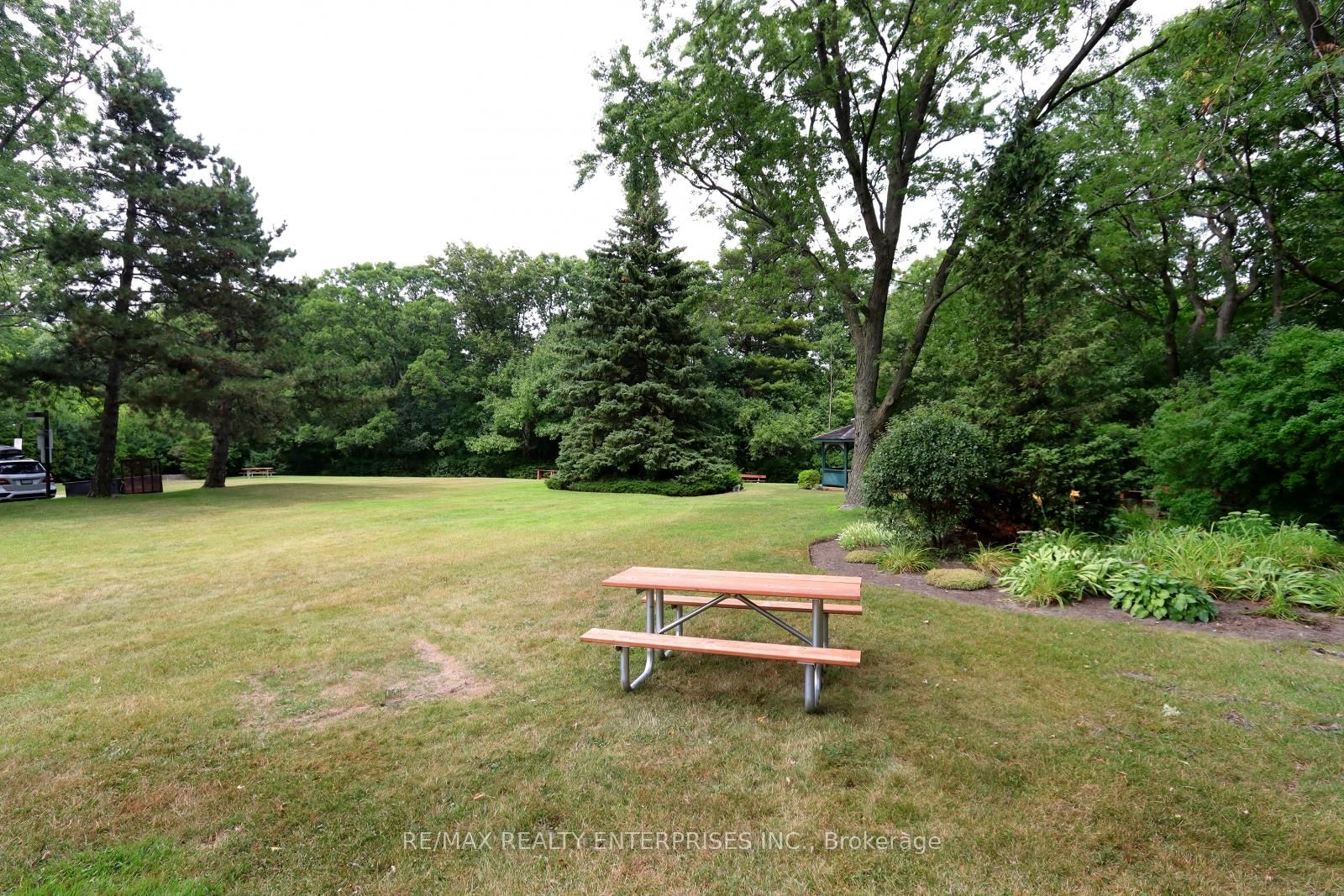 1359 White Oaks Oakville,ON L6H 2R8 — Photo 10