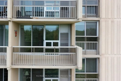1359 White Oaks Oakville,ON L6H 2R8 — Photo 11