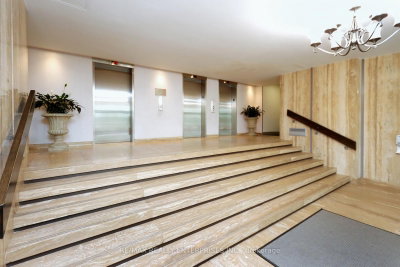 1359 White Oaks Oakville,ON L6H 2R8 — Photo 14