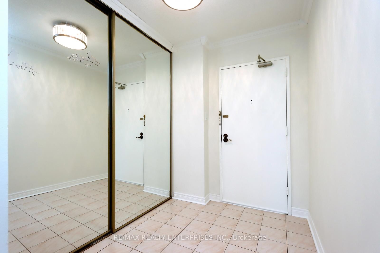 1359 White Oaks Oakville,ON L6H 2R8 — Photo 18