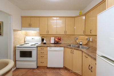 1359 White Oaks Oakville,ON L6H 2R8 — Photo 19
