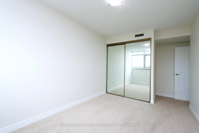 1359 White Oaks Oakville,ON L6H 2R8 — Photo 40