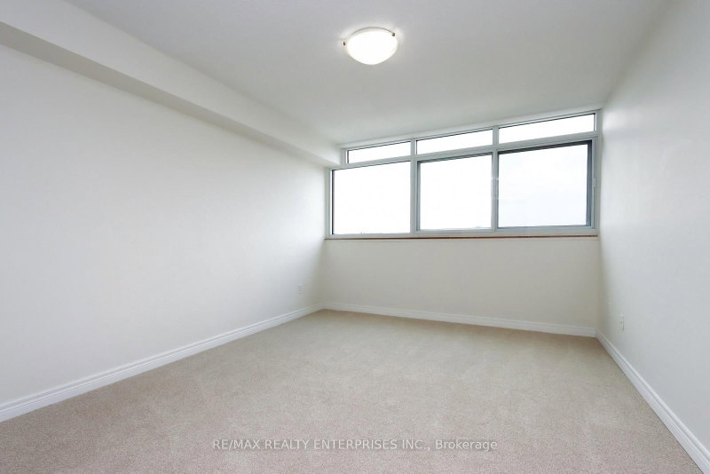 1359 White Oaks Oakville,ON L6H 2R8 — Photo 42