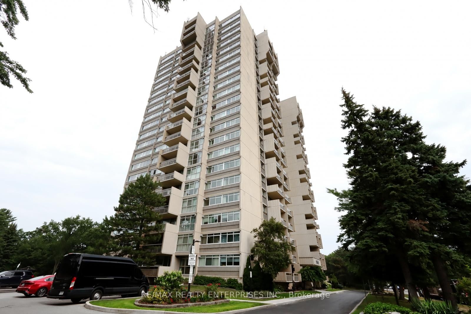 1359 White Oaks Oakville,ON L6H 2R8 — Photo 7