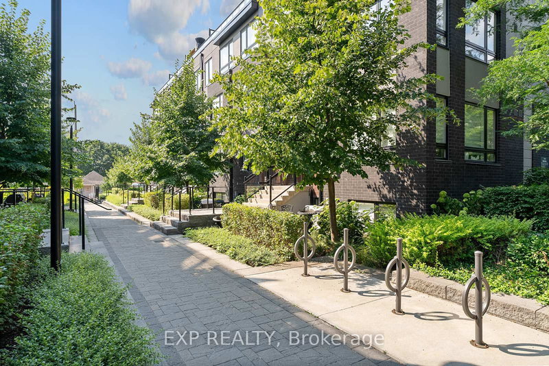 312 - 1110 Briar Hill Ave, Toronto, M6B 1M7 | Image 2