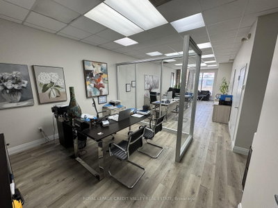 Unit 2 — 624 Lakeshore Road E — photo 6