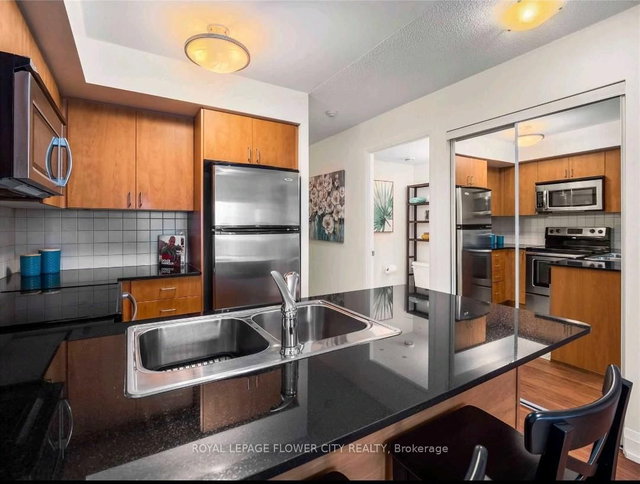 801 - 1070 Sheppard Avenue W