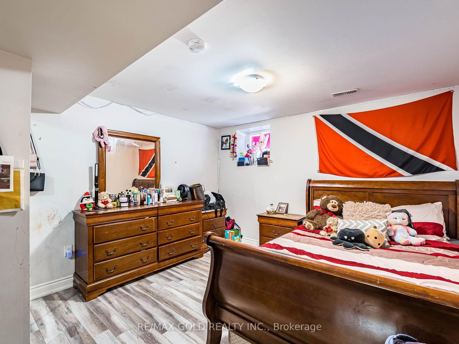 Listing Image 37