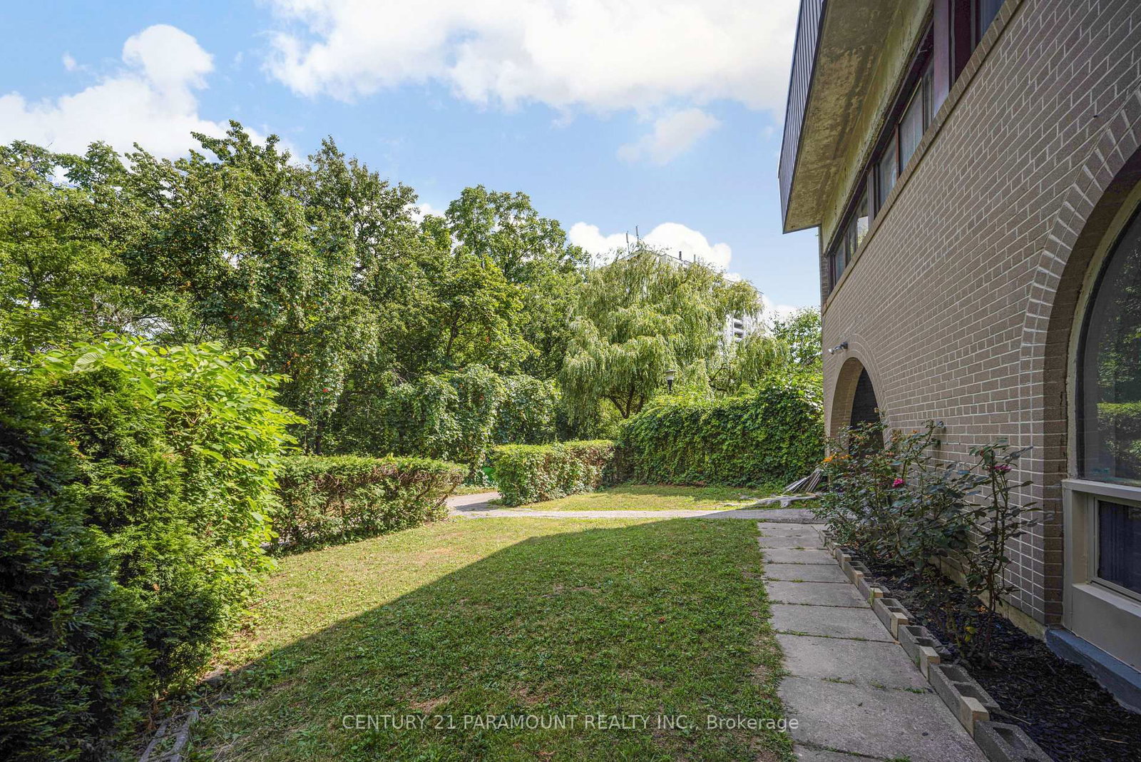 Listing Image 42