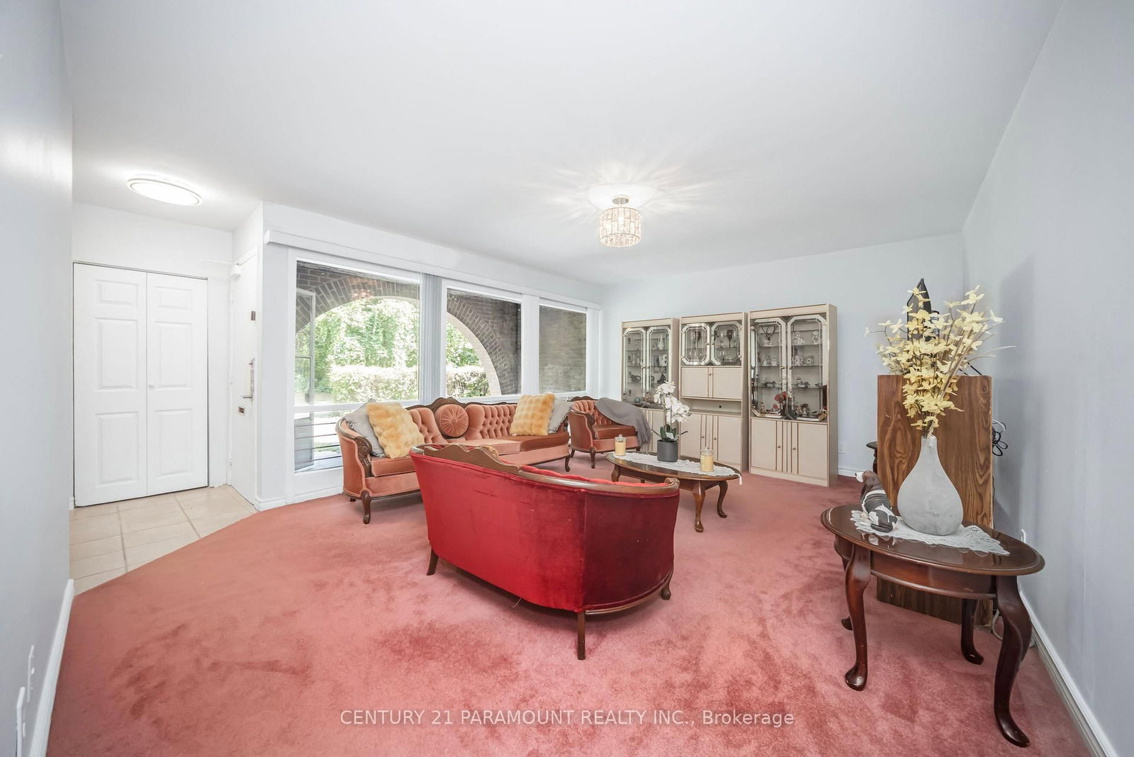 Listing Image 8