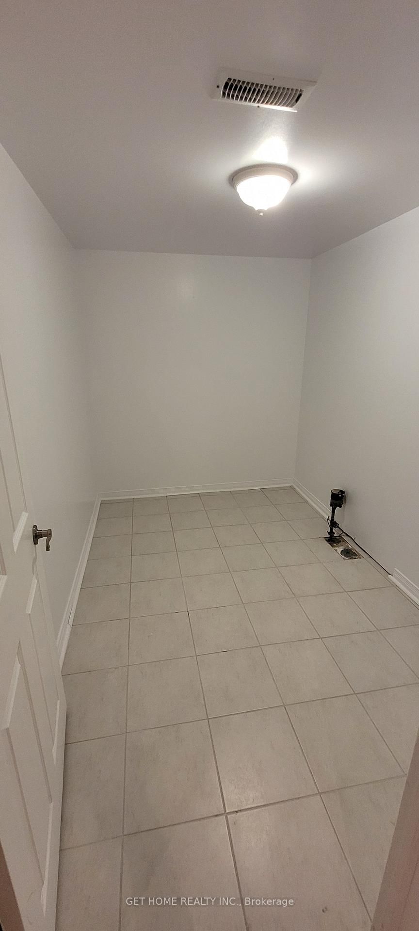 Listing Image 46