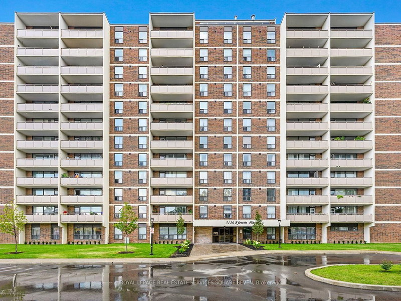 1109 - 3120 Kirwin Ave, Mississauga, L5A 3R2 | Image 2