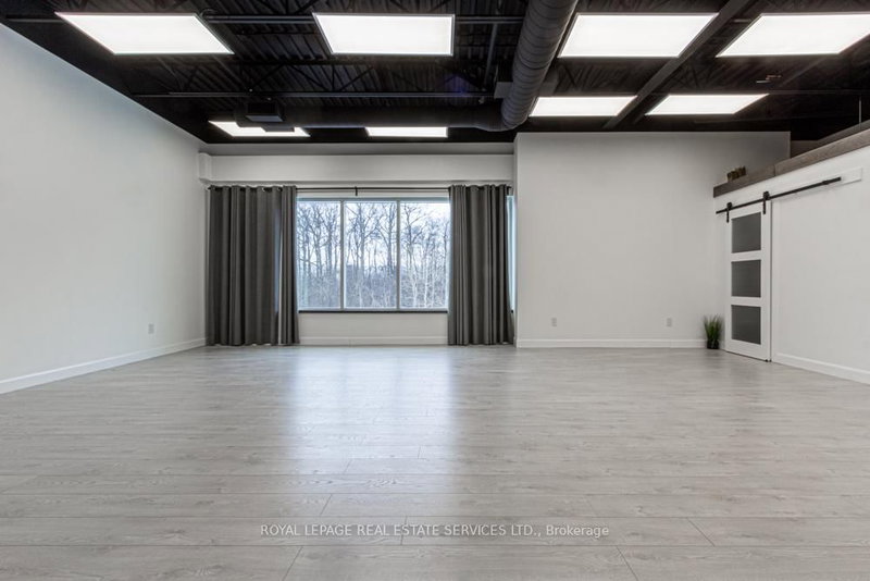 207 - 3475 Rebecca St, Oakville, L6L 6X9 | Image 3