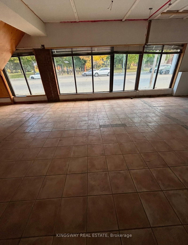 3140 Lake Shore Blvd W, Toronto, M8V 1L4 | Image 2