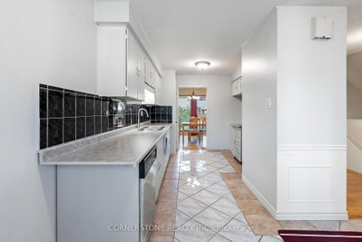 2881 Windwood Mississauga,ON L5N 2K9 — Photo 13