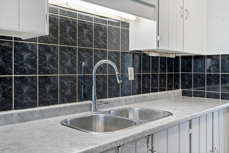2881 Windwood Mississauga,ON L5N 2K9 — Photo 14