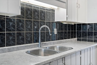 2881 Windwood Mississauga,ON L5N 2K9 — Photo 14