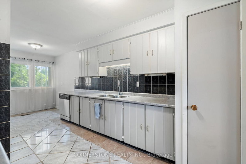 2881 Windwood Mississauga,ON L5N 2K9 — Photo 15