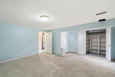 2881 Windwood Mississauga,ON L5N 2K9 — Photo 32