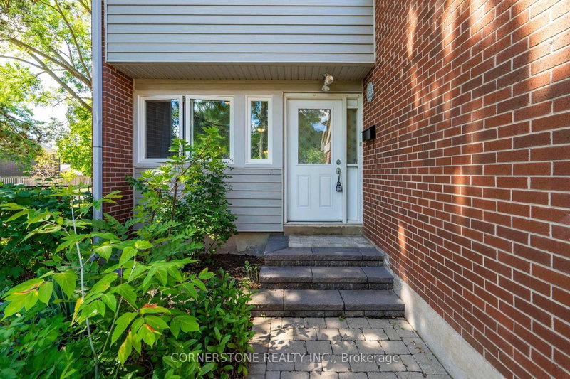 2881 Windwood Mississauga,ON L5N 2K9 — Photo 9