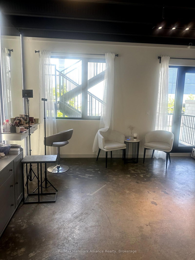 400 - 155 Thirtieth St, Toronto, M8W 3C3 | Image 3