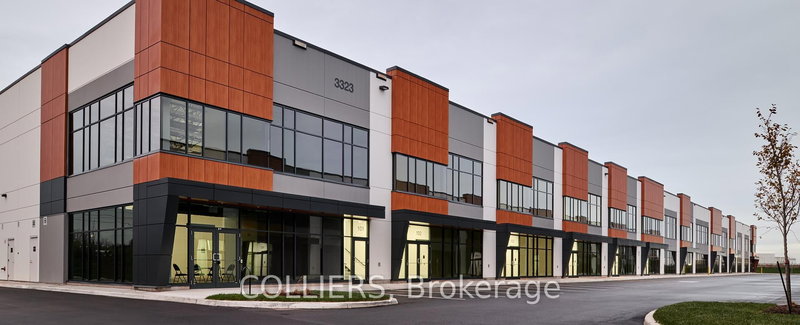 C103 - 3323 Superior Crt, Oakville, L6L 0C4 | Image 2