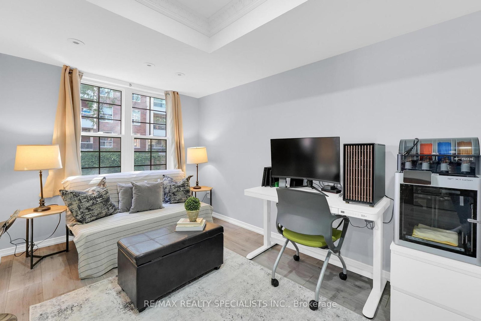 Listing Image 3