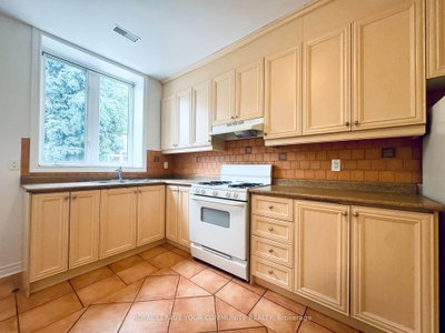 Semi-Detached House leased at G1-2417 Dundas Street, Toronto, Ontario, M6P 1X3 - High Park North - MLS: W12370022