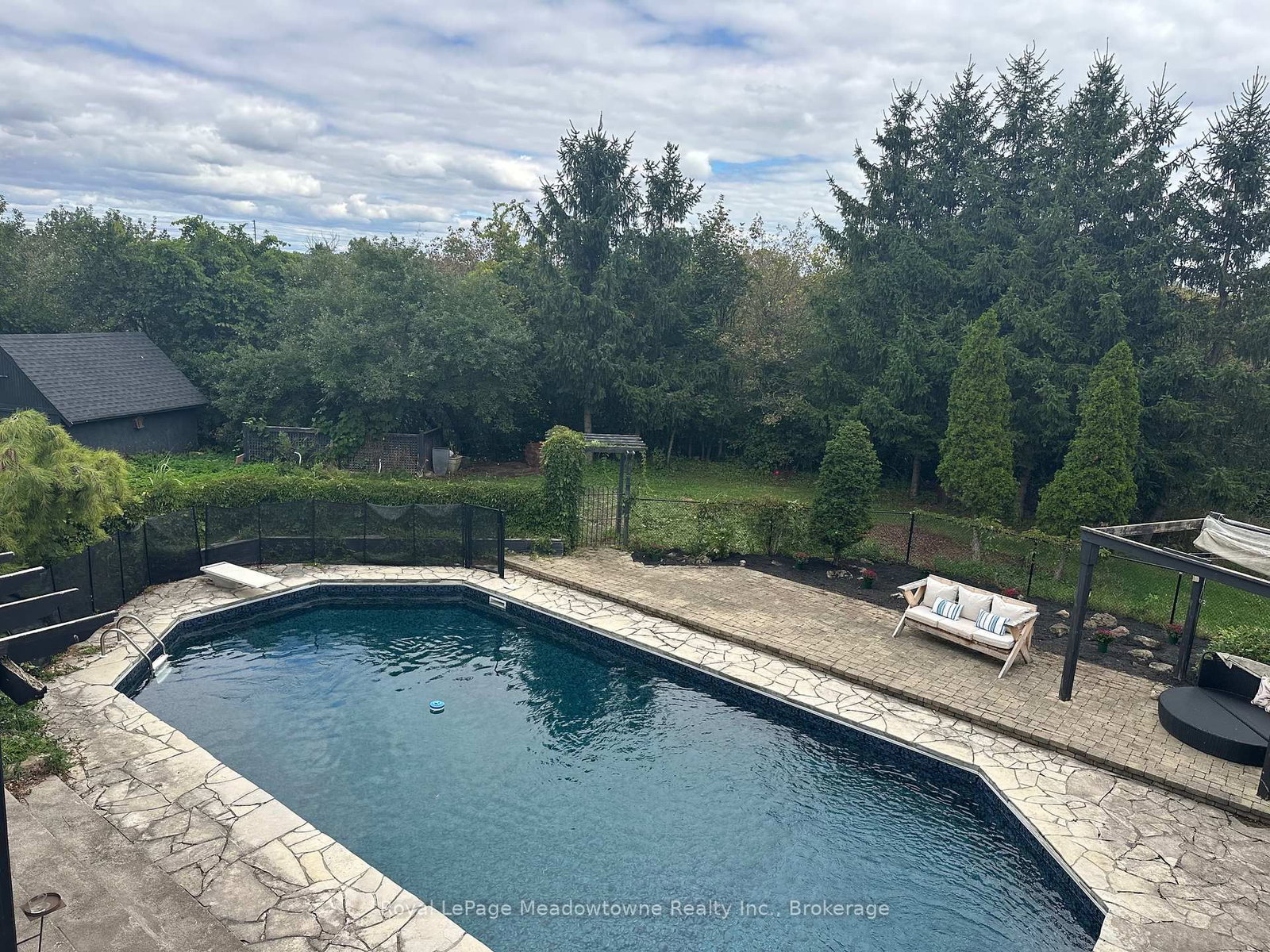 Listing Image 41