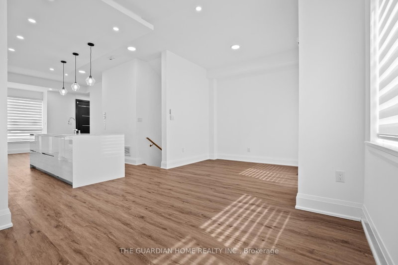 121 High Mississauga,ON L5H 1K4 — Photo 12