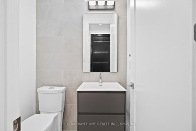 121 High Mississauga,ON L5H 1K4 — Photo 14