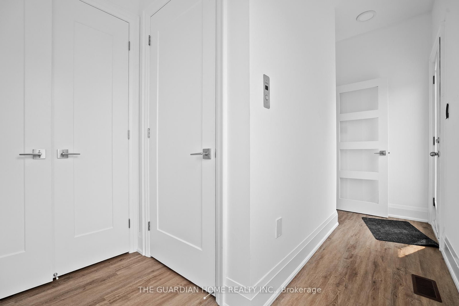 121 High Mississauga,ON L5H 1K4 — Photo 35