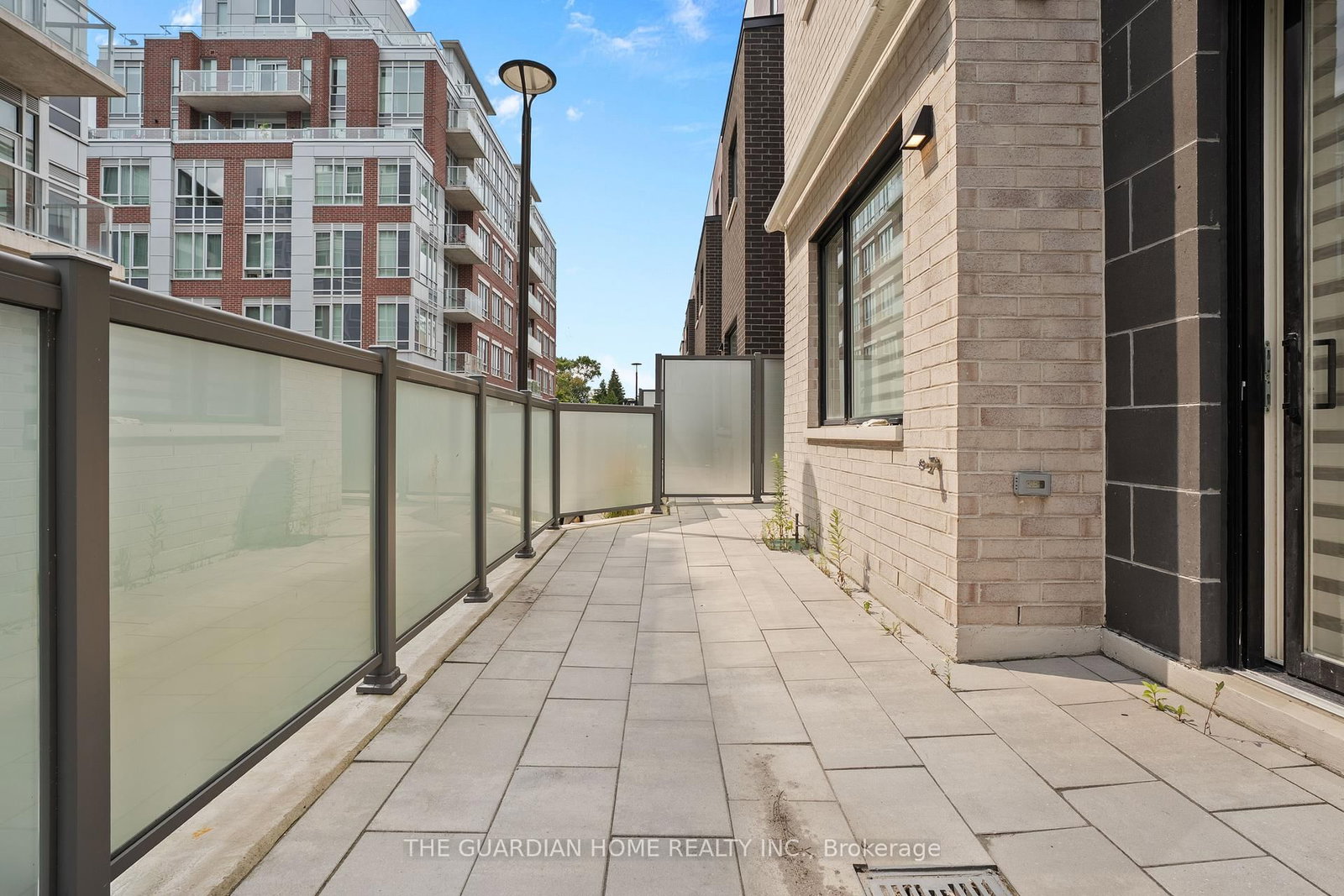 121 High Mississauga,ON L5H 1K4 — Photo 47