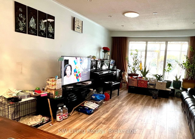 966 Forestwood Drive